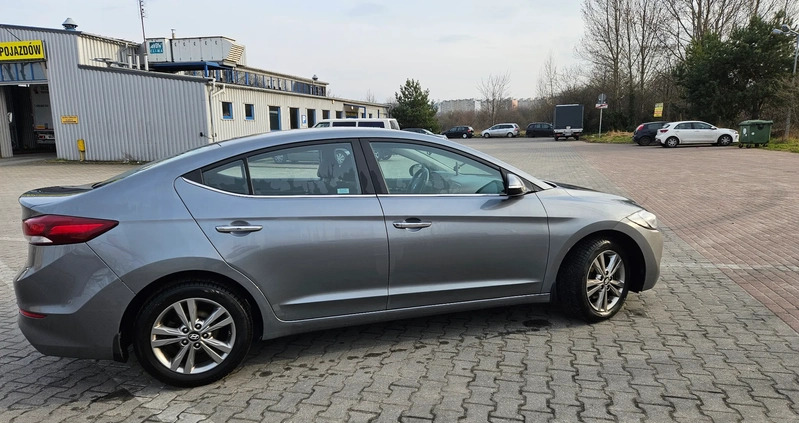 Hyundai Elantra cena 57000 przebieg: 85000, rok produkcji 2018 z Gdynia małe 56